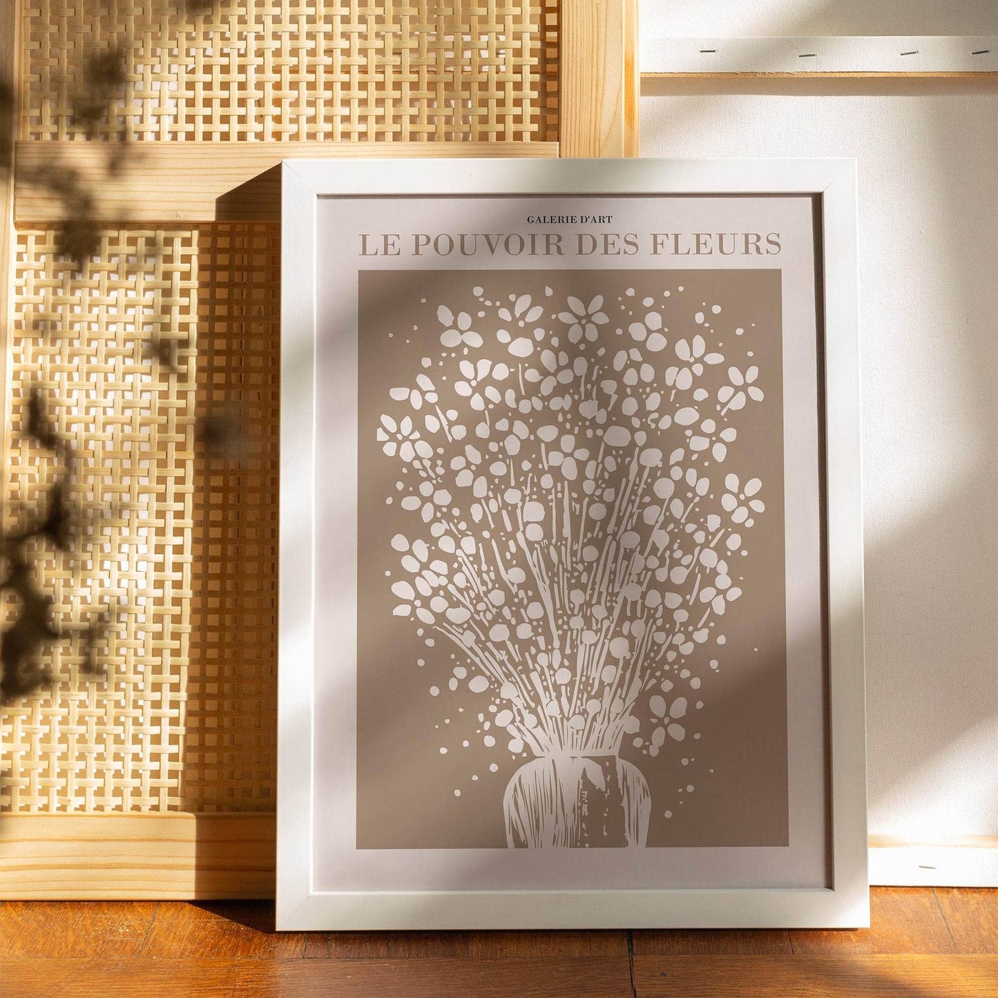 Le Pouvoir des Fleurs Beige Poster - HypeSheriff