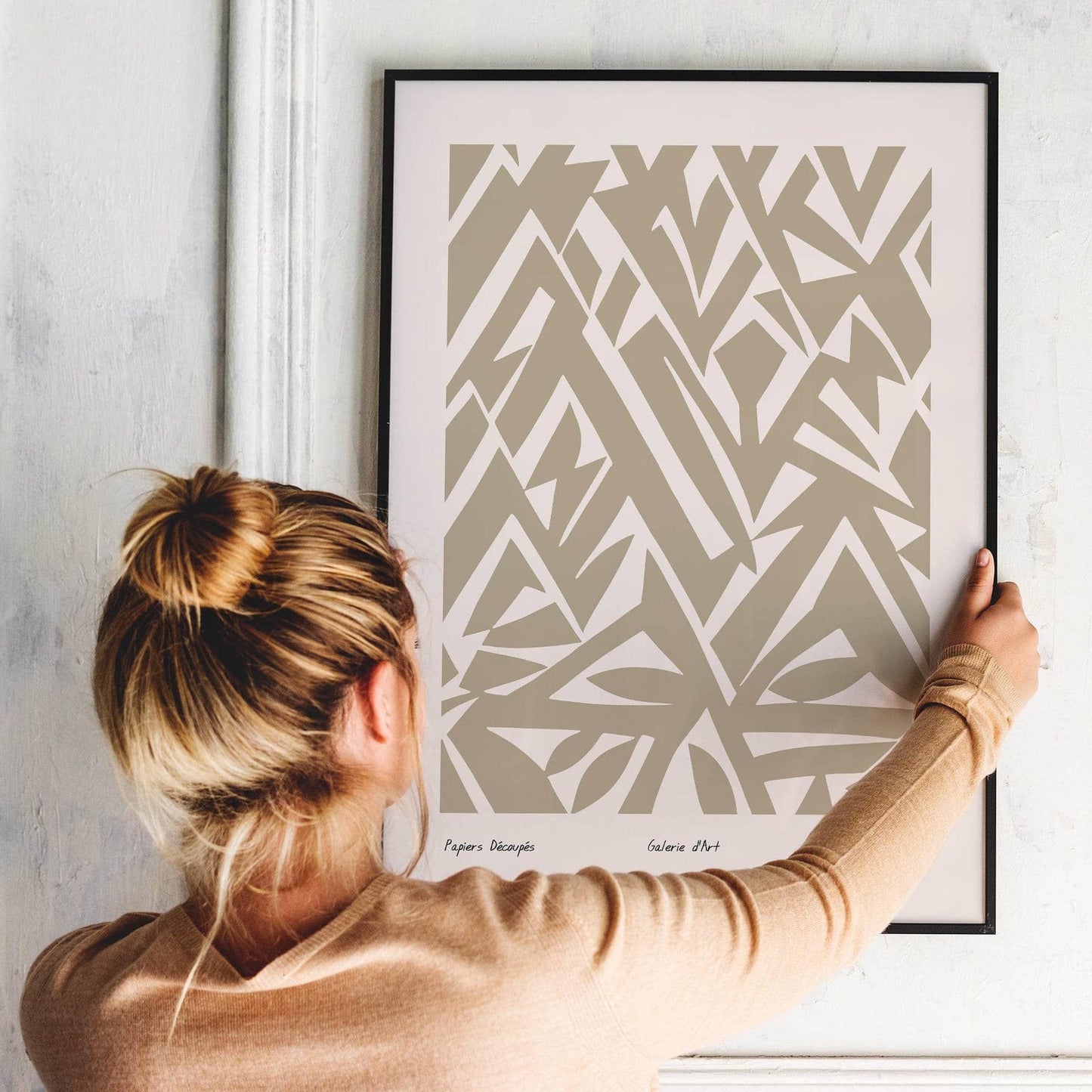 Papiers Découpés Beige Poster - HypeSheriff