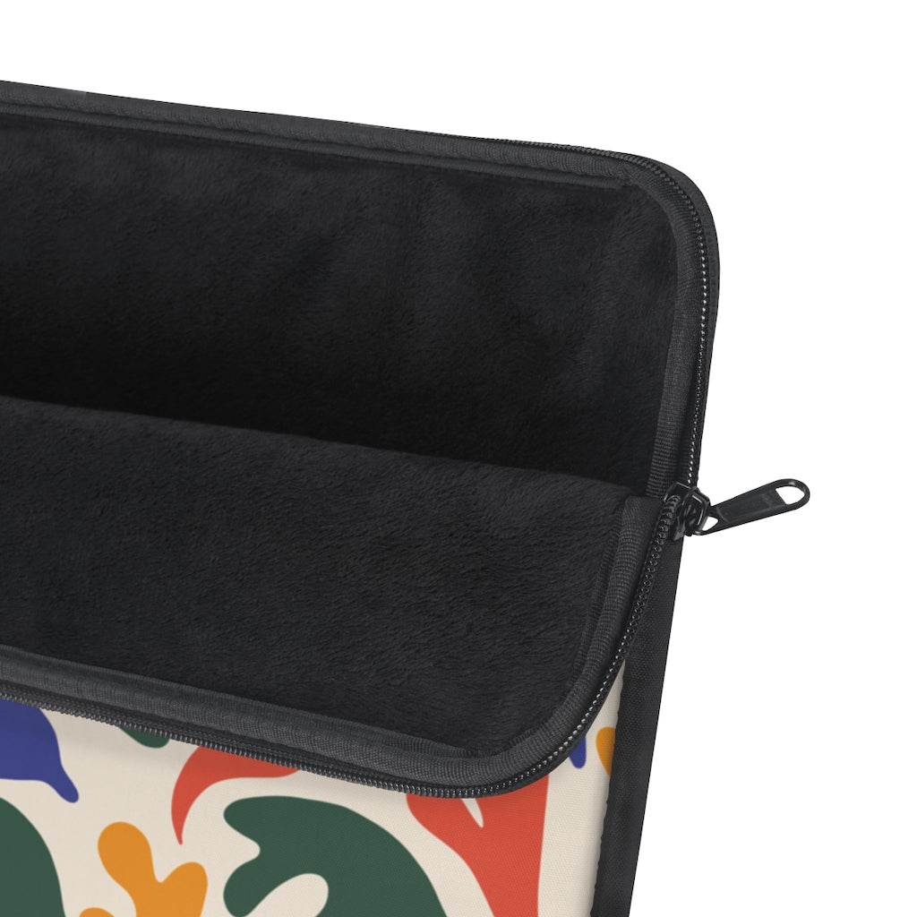 VINTAGE CUT OUTS LAPTOP SLEEVE - HypeSheriff