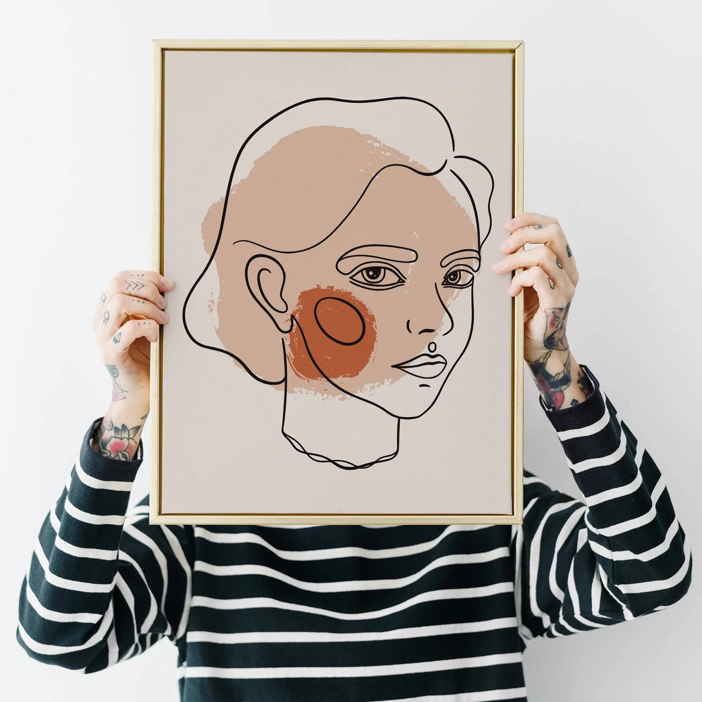 Beige Line Art Woman - HypeSheriff