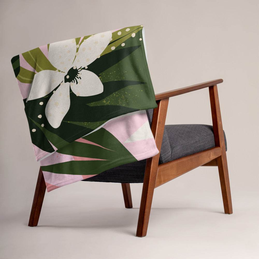 Throw Blanket with Nature Pattern - HypeSheriff