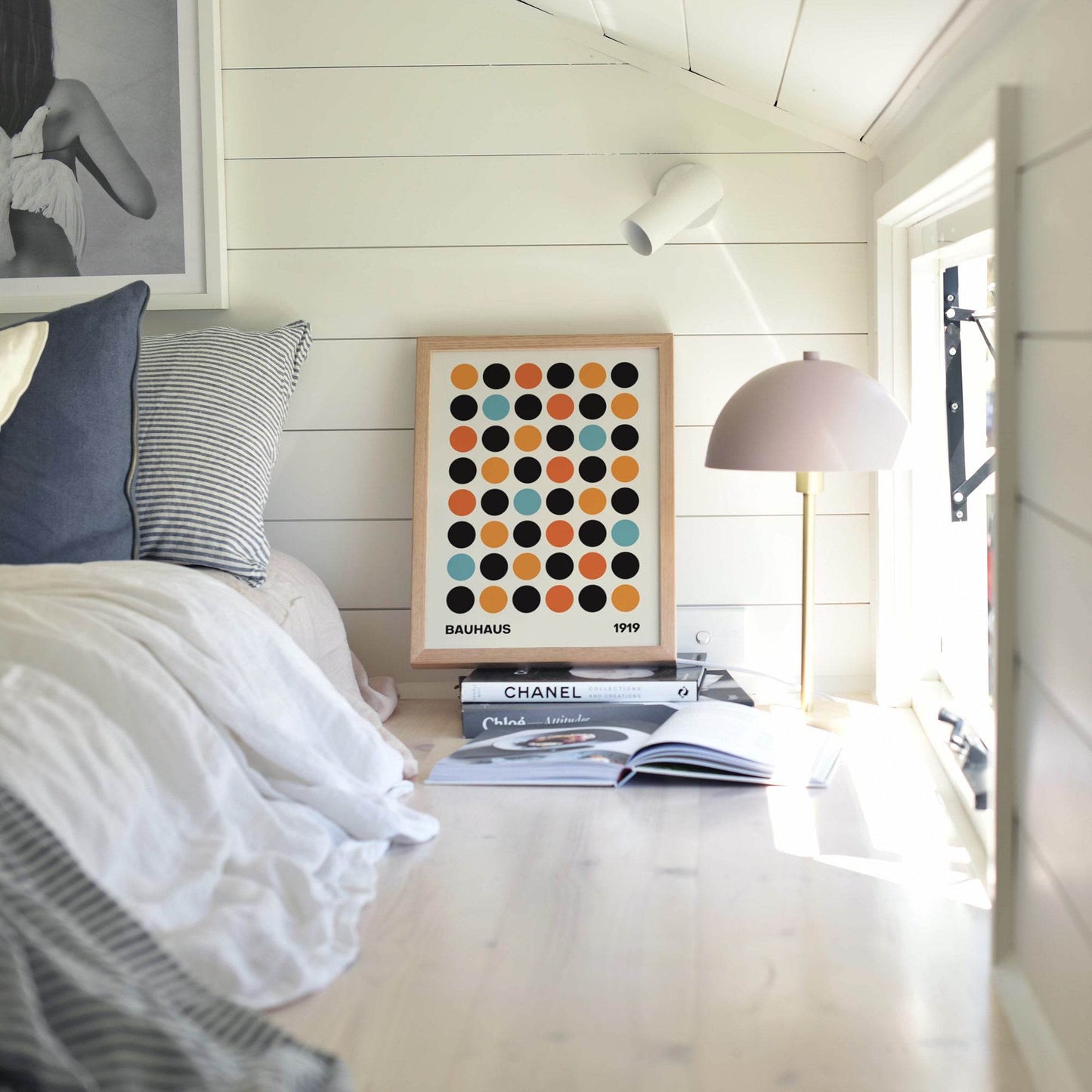 Bauhaus Dots Poster - HypeSheriff
