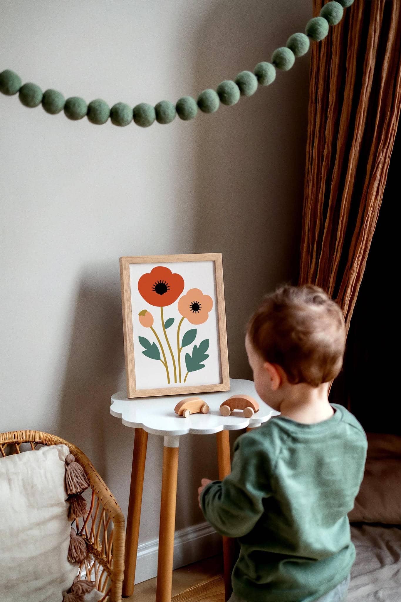 Modern Poppy Flowers Art Print – Aesthetic Kids Room Art