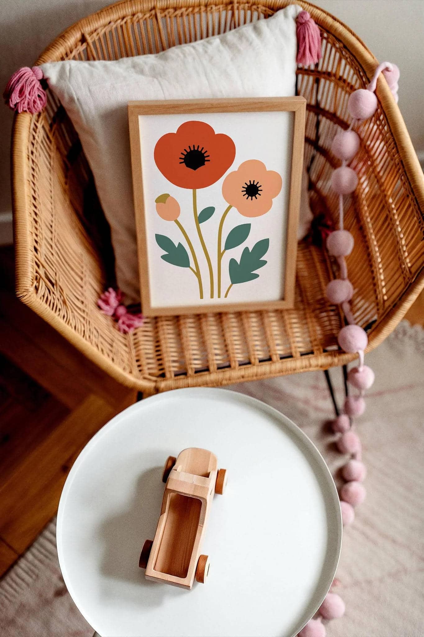 Modern Poppy Flowers Art Print – Aesthetic Kids Room Art