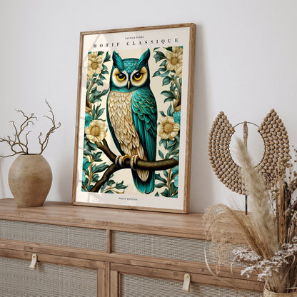 Artful Wall Décor in William Morris Style