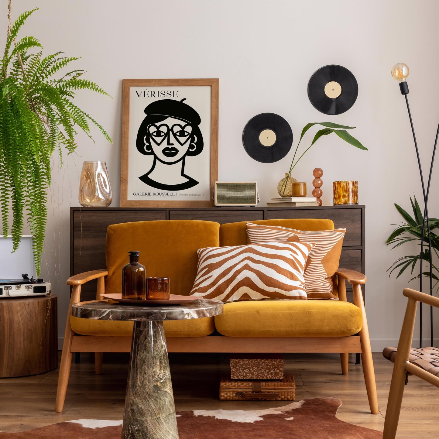 Girl with Heart-Shaped Glasses – Verisse Galerie Rousselet Print