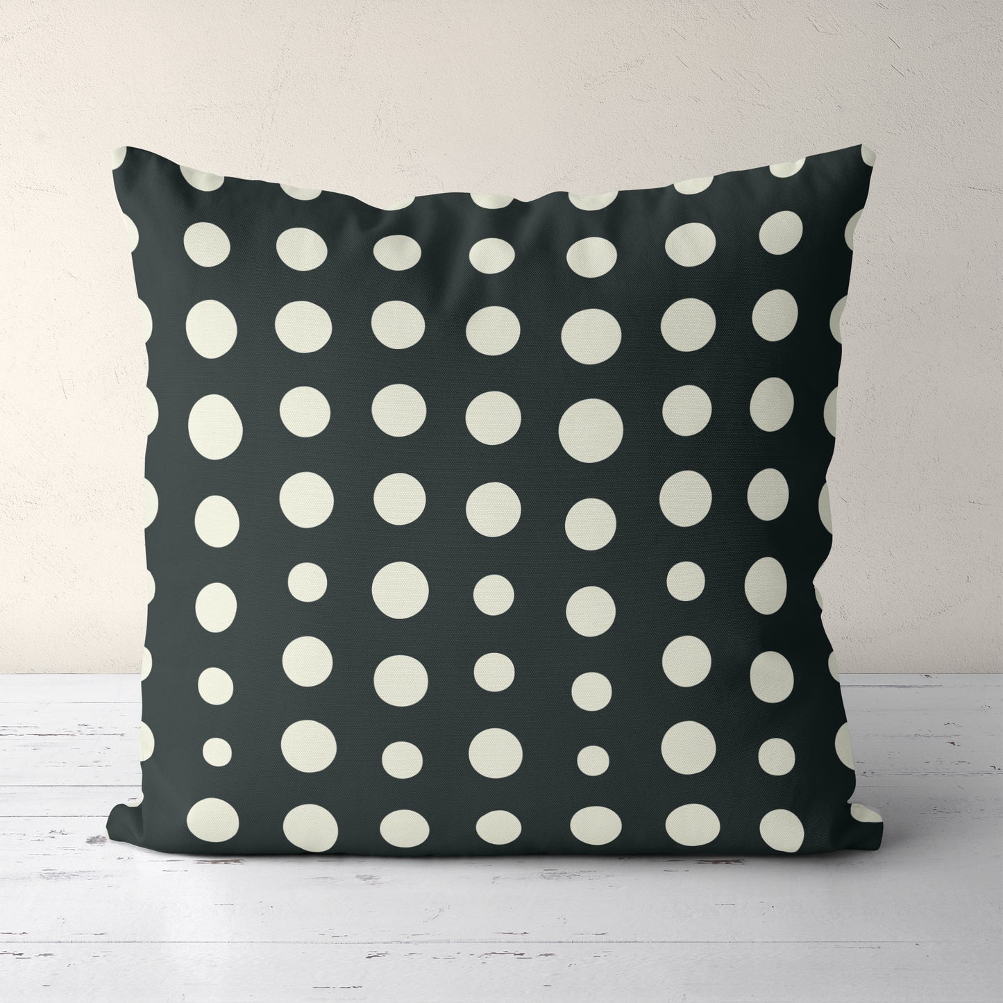 Pillow with Retro Dots v4
