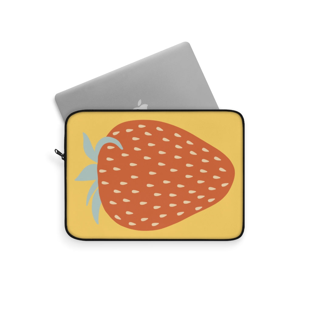 RETRO STRAWBERRY LAPTOP SLEEVE